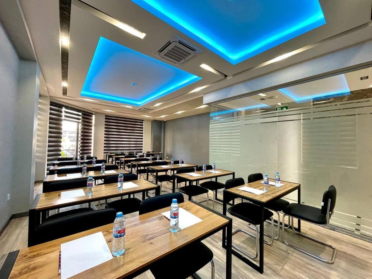 Alpha Plaza Hotel & Spa Taškent Exteriér fotografie
